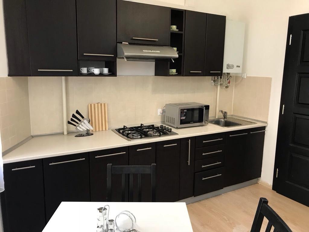 Gil Apartments, Квартира Студия В Самом Центре Пл Петефи Úzhgorod Exterior foto