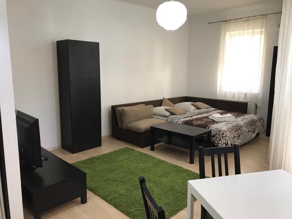Gil Apartments, Квартира Студия В Самом Центре Пл Петефи Úzhgorod Exterior foto
